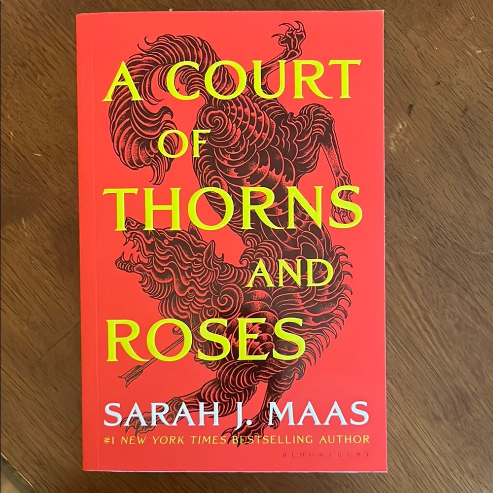 A Court of Thorns and Roses Book